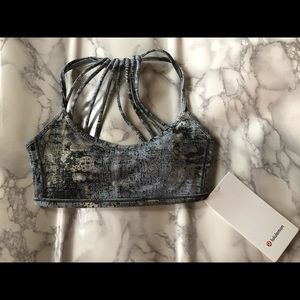 lululemon lighten up sports bra!